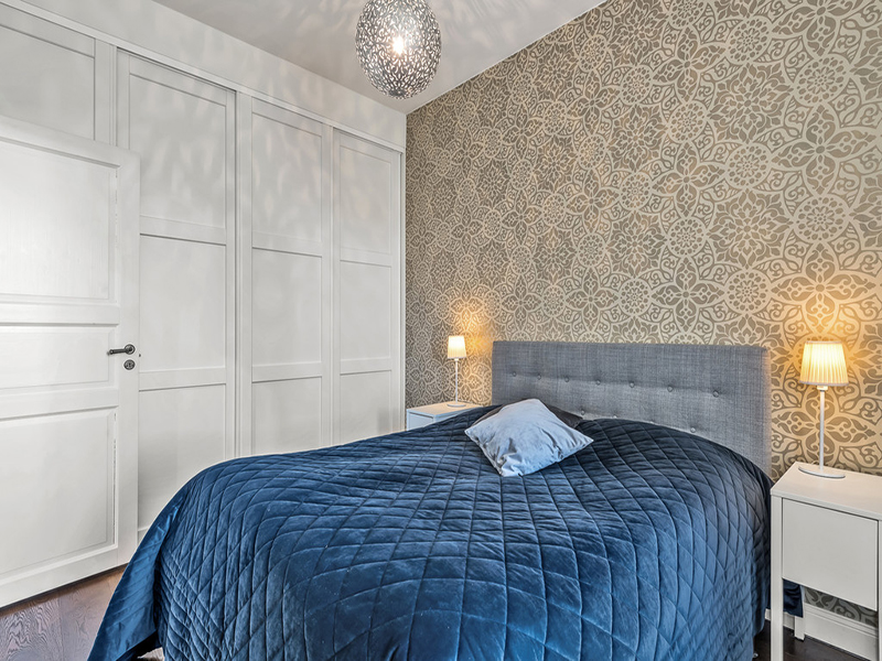 Ommalning Tapetsering i hus Vendelso Gudo